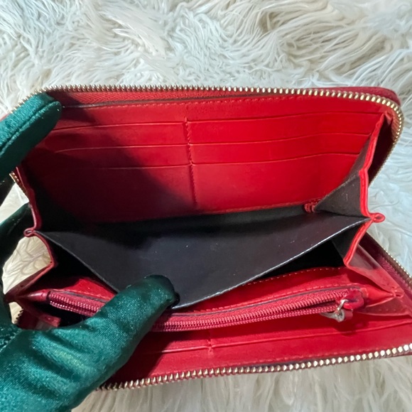 Microguccissima Heart Zip Around Wallet Red - Picture 6 of 13